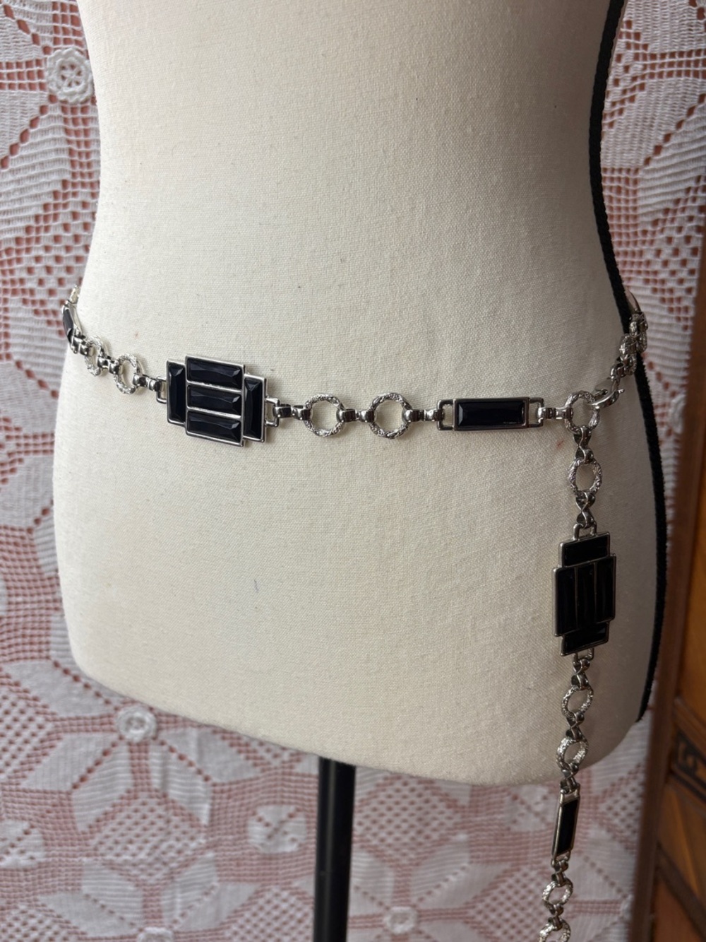 Black Gem Silver Chain Belt